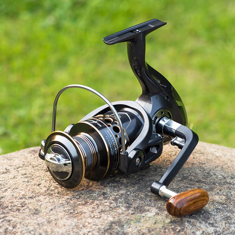 Spinning Fishing Reel With Wood Handle For Saltwater And Freshwater